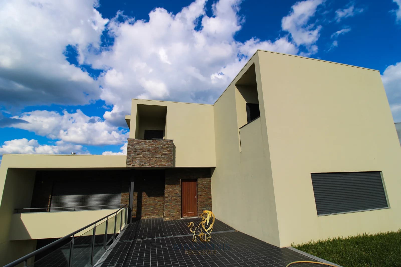 Property featured image